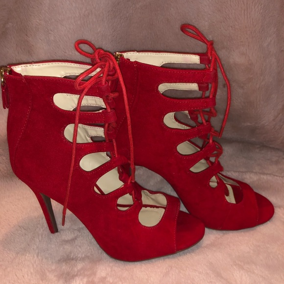Red Suede High heel size 7 1/2 - Picture 2 of 2